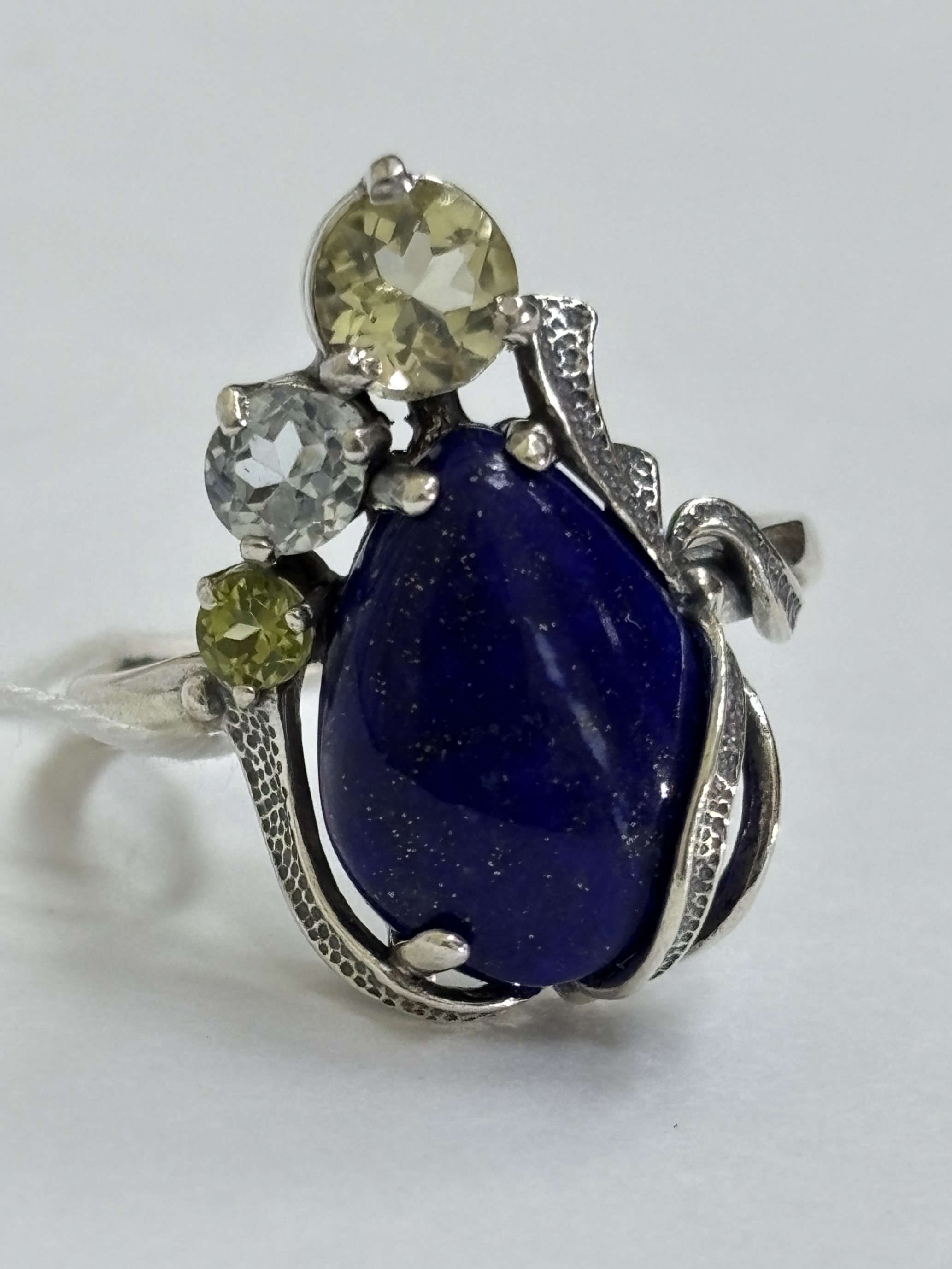 Гиацинт (кольцо из серебра)