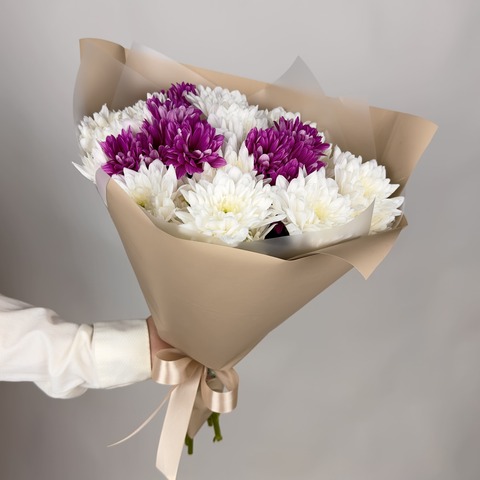 Букет цветов из 7 кустовых хризантем