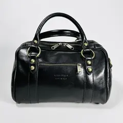 Женская сумка-саквояж из натуральной кожи черного цвета