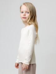 лонгслив  для девочки  КР 301911/бежевый к629