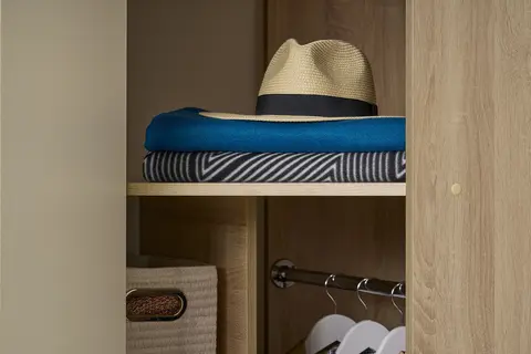 Шкаф угловой Сакура дуб сонома / белый