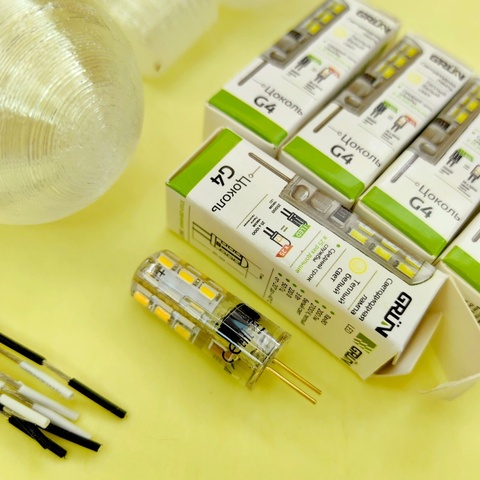 Комплекты для создания светильников и цветов/плафон D4см, цвет белый матовый/патрон G4/светодиодная лампочка 3Вт (по 5 комплектов)