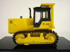 ChTZ UralTrac Tractor T-10 with hard towbar 1:43 Promtractor