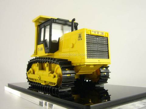 Promtractor MODEL CARS ChTZ UralTrac Tractor T-10 with hard towbar 1:43 Promtractor
