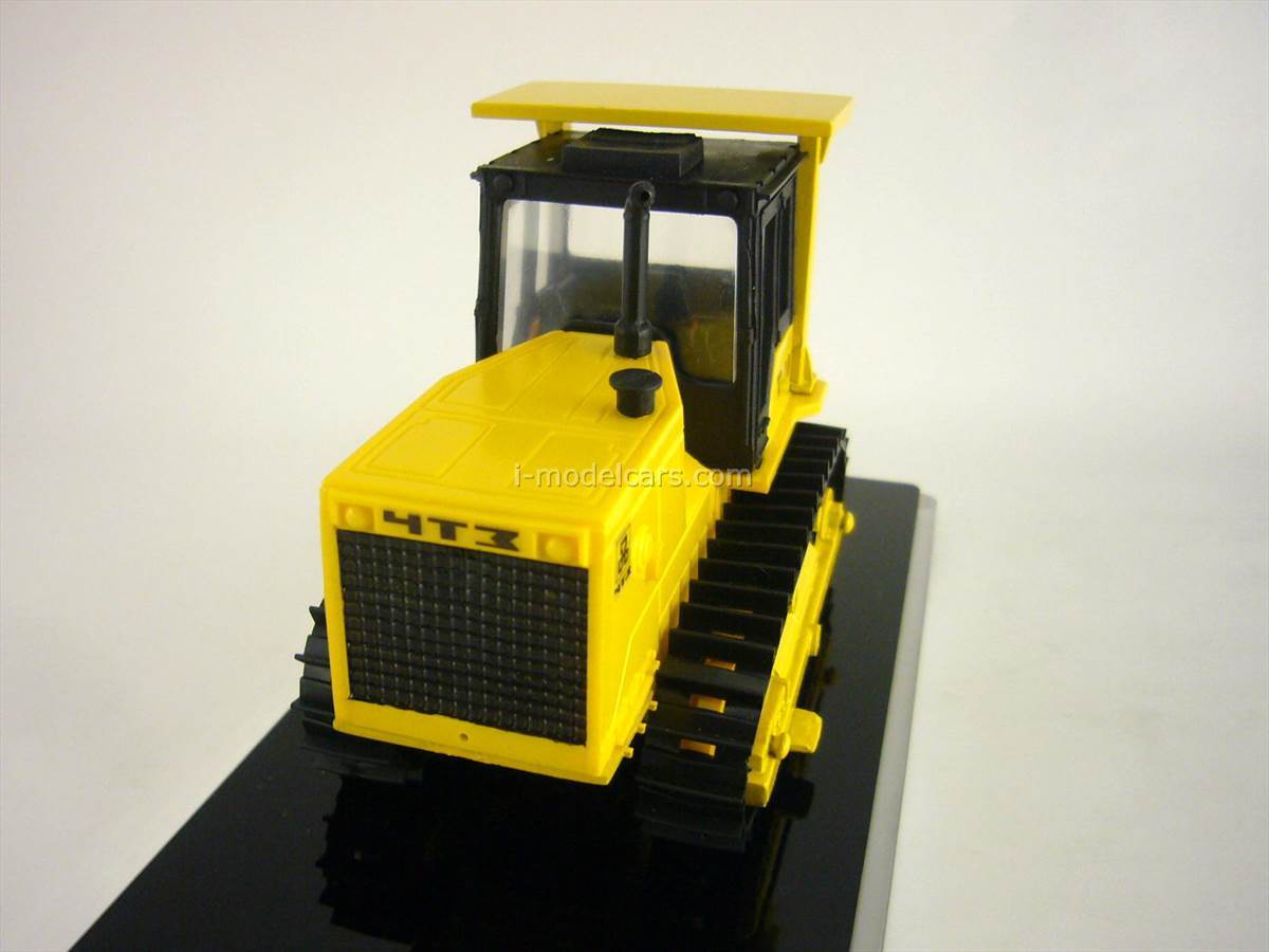 Promtractor MODEL CARS ChTZ UralTrac Tractor T-10 with hard towbar 1:43 Promtractor