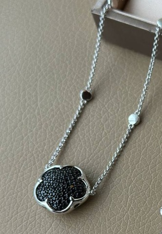 Колье из серебра 925 пробы с черными микроцирконами коллекция Ton Joli