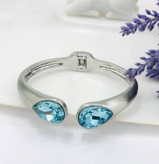 Браслет жесткий NOLITA матовое серебро, цвет лондон топаз