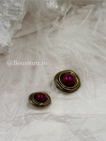 Пуговицы бронзовые неровной формы с розовым (красным) камнем