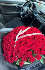 101 красная роза в корзине