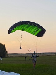 Б/У основной парашют Rave 100