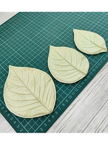Молды пластиковые листья универсальные 3шт