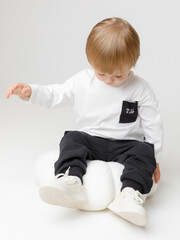 лонгслив  для мальчика  КР 302847/молочный 0602 к598