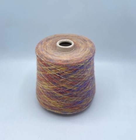 Бобинная пряжа,2200м,Pannetto multicilor, 65% Меринос, 35%Полиамид,Апельсиново-черничный джем,37067