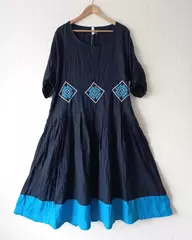 Добрава. Платье женское льняное темно-синее с голубой отделкой и вышивкой  PL-42156