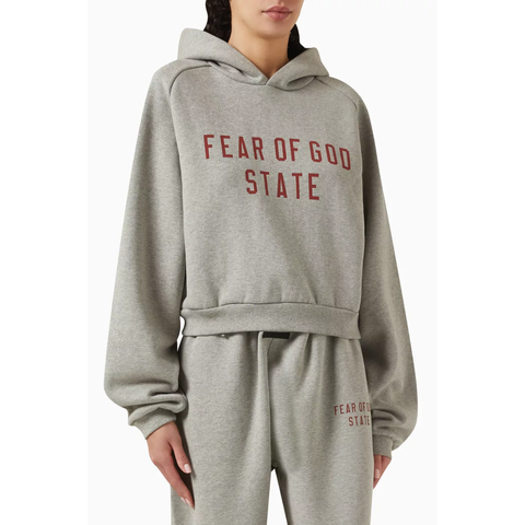 Xуди Logo Crop Hoodie in Core Fleece
