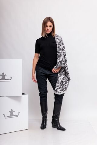 UNQ Джинсы зауженного кроя