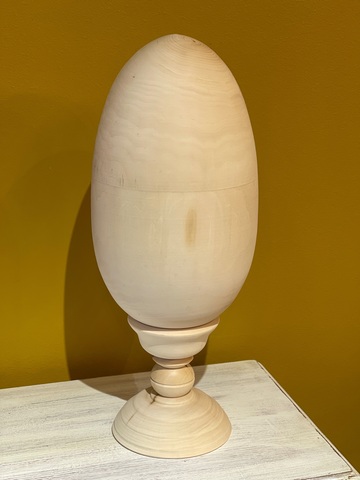 яйцо-шкатулка на подставке, диаметр 15см , высота 38см , липа