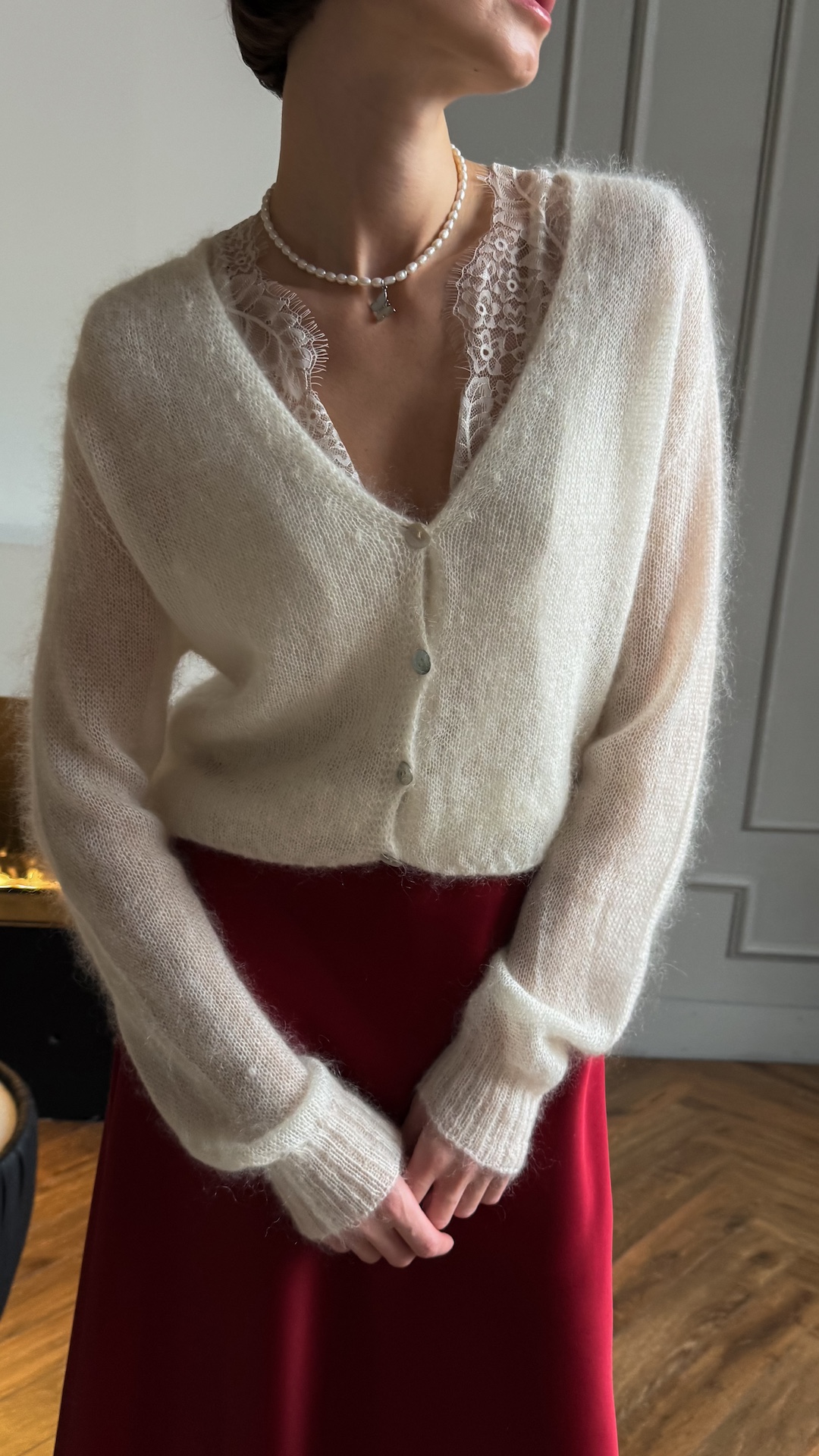 Кардиган связанный паутинкой из детского мохера