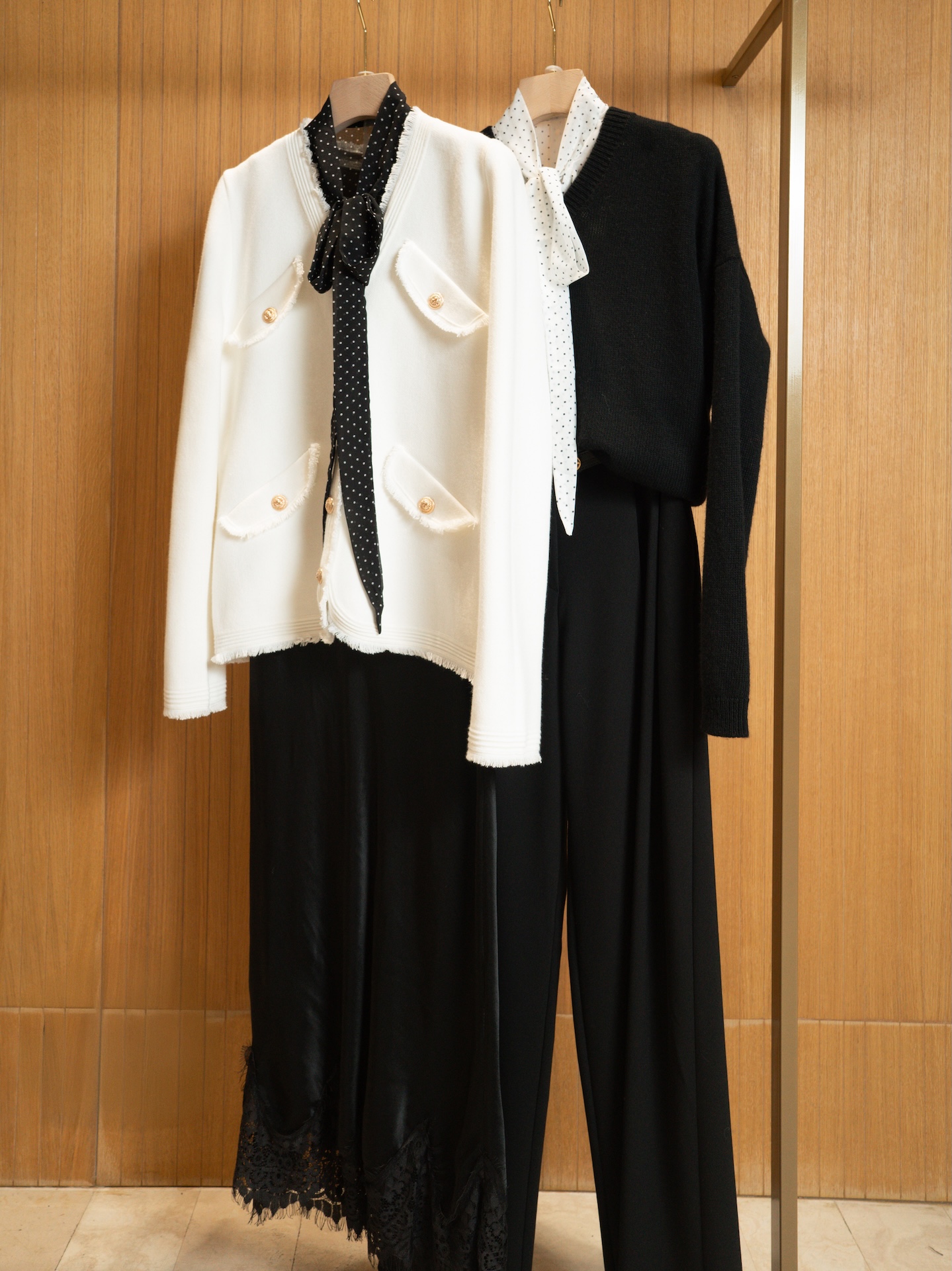 Трикотажный жакет с отделкой в виде бахромы