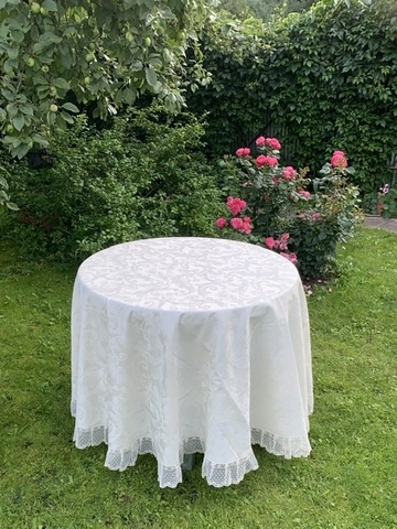 Скатерть 220 и 12 салфеток Palombella Valeria Contessa сливочные