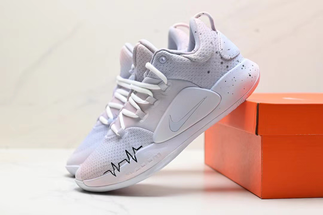 Nike Hyperdunk X Low .