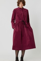 Платье на пуговицах с кулиской из бордового вельвета