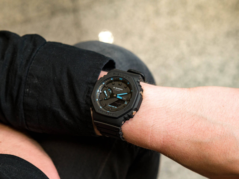 Часы Casio GA-2100-1A2