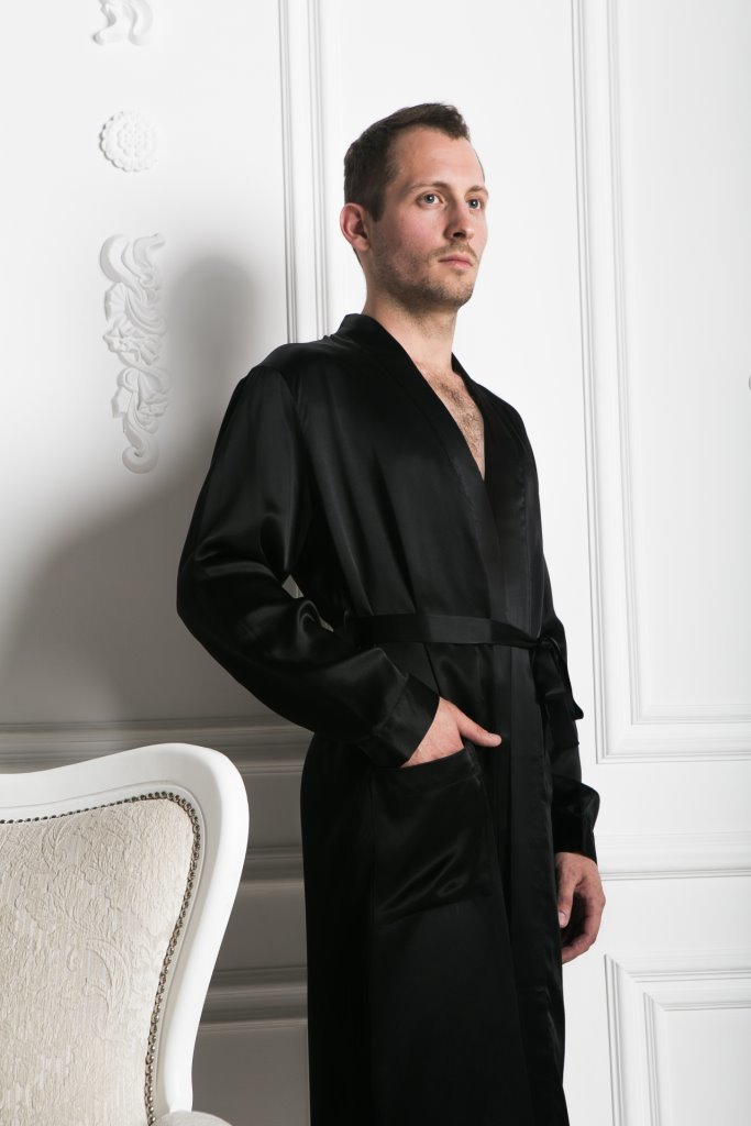 Халаты мужские Мужской  халат из натурального шелка Luxe Dream черный Dream__ELD_MRB200_черн2.jpg