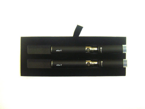 Электронная сигарета Joye eGo-T, тип B, 650 mAh, черный + набор жидкостей в подарок
