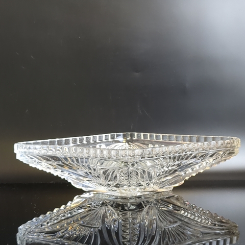 Салатник хрустальный в форме ромба, алмазная грань, геометрический орнамент, винтаж СССР 1970-1990 гг