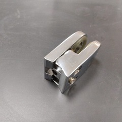 J77 Держатель разъемный к трубе (хром)