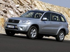 Чехлы на Toyota RAV-4 2000–2006 г.в.