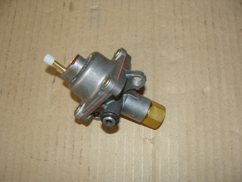 Клапан топлив. редукц. дв.409,40522,4213 (под трубку) Пекар