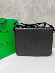 Сумка мужская кожаная Bottega Veneta через плечо