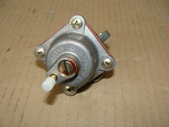 Клапан топлив. редукц. дв.409,40522,4213 (под трубку) Пекар