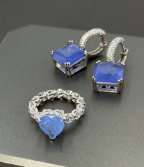 33372 - Серьги из серебра 925 с квадратными сиреневыми подвесками