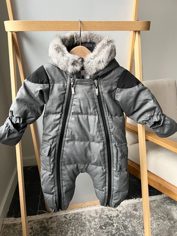 Пуховый комбинезон Baby Dior, 68