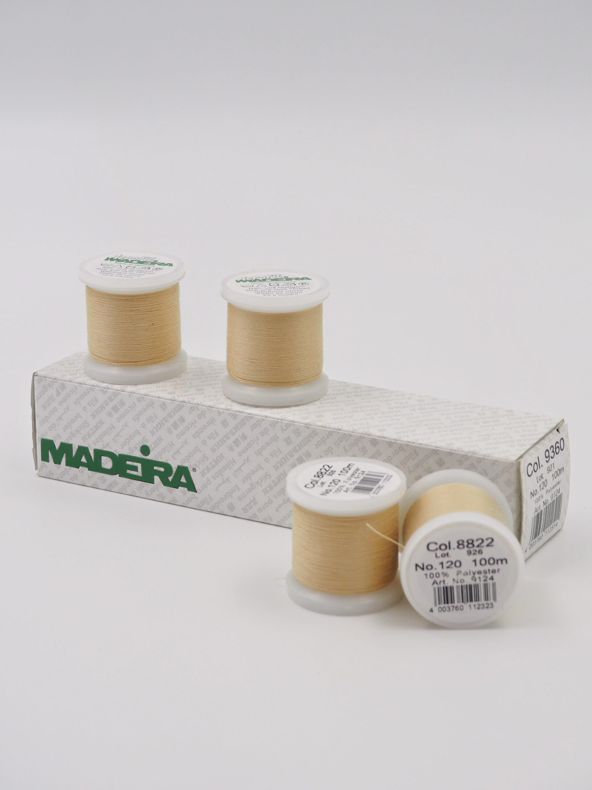 Нитки швейные Madeira aerofil №120 Col. 8822 бежево-молочный (100 м)