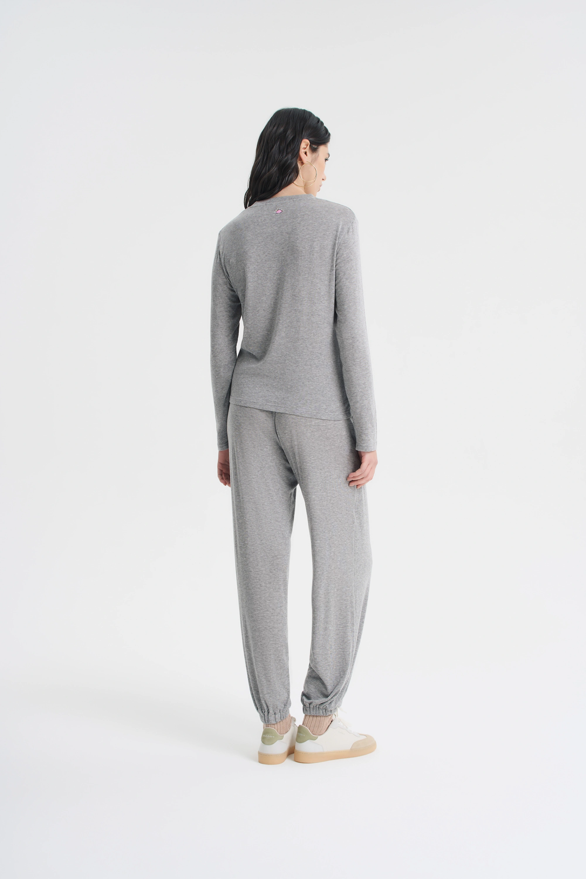 Лонгслив из тонкого трикотажа