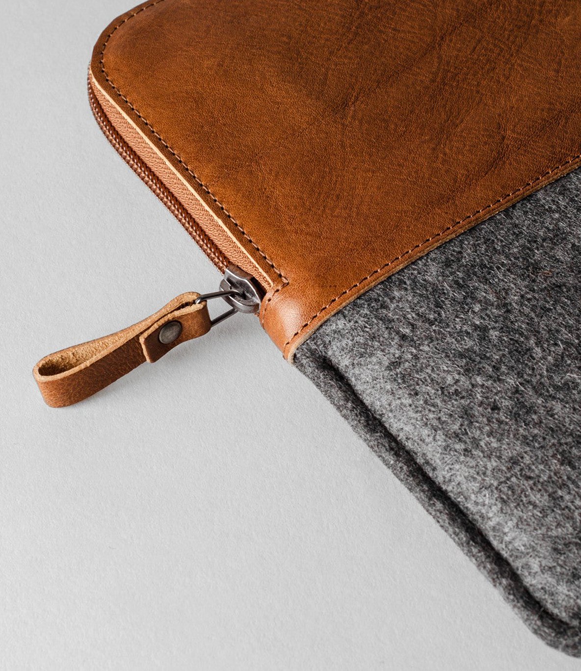 Hard Graft 50/50 Macbook Pro Sleeve — чехол для MacBook Pro 15"