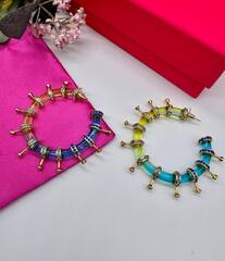 krupnye-sergi-kongo-mnogocvetnye-style-schiaparelli