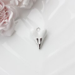 Подвеска Сердце с белой эмалью, 25*20 мм, родий, П963