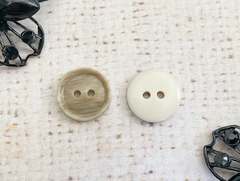 Пуговицы, d 1,8 см