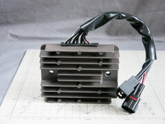 Реле регулятор Suzuki VL1500 Intruder C1900 Boulevard C90 05-10