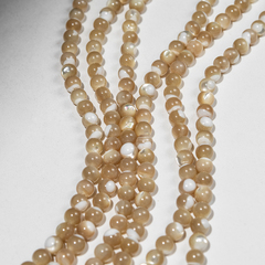 Перламутр морских ракушек, карамельного оттенка, шар 5,8мм