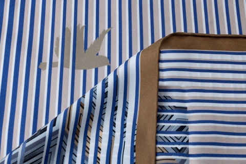 Шелковый платок 90x90 Mollen Фонтанка песочно-бежевый