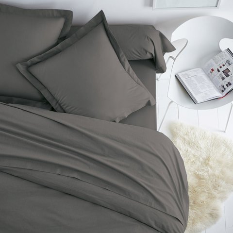 Простыня на резинке 200x200 Сaleffi Raso Tinta Unito с бордюром сатин антрацит