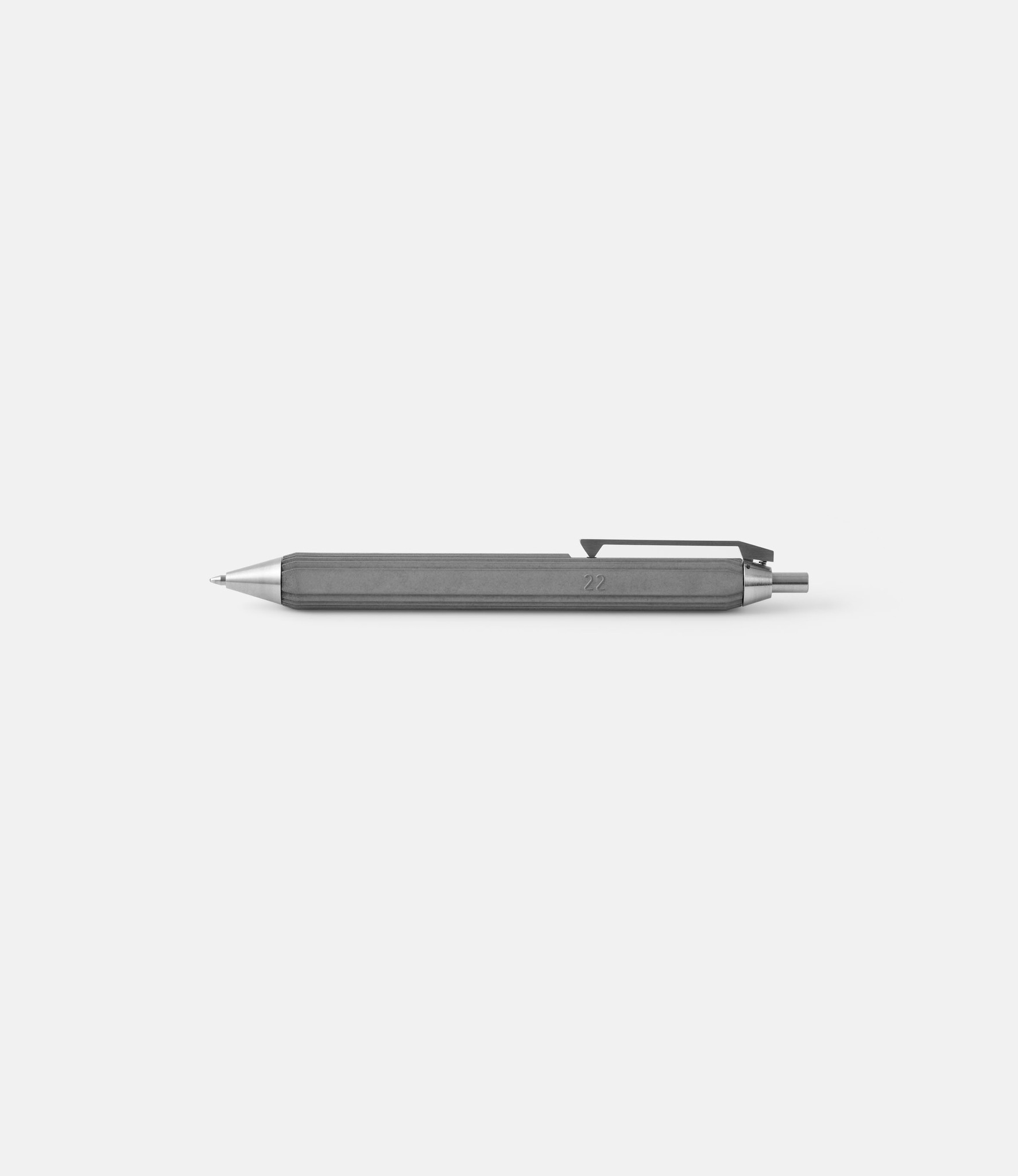 22 Studio Contour Ballpoint Pen Original — ручка из бетона