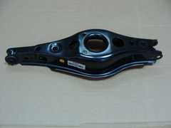 рычаг продольный подвески задний левый под пружину Geely Х7  1014012789