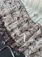 Вышивка на сетке розовая/черная 23 см